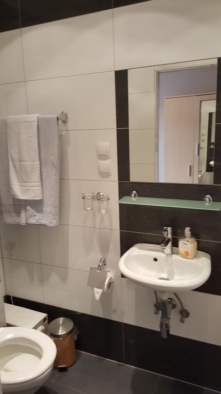Myrooms Neu-Isenburg Room photo